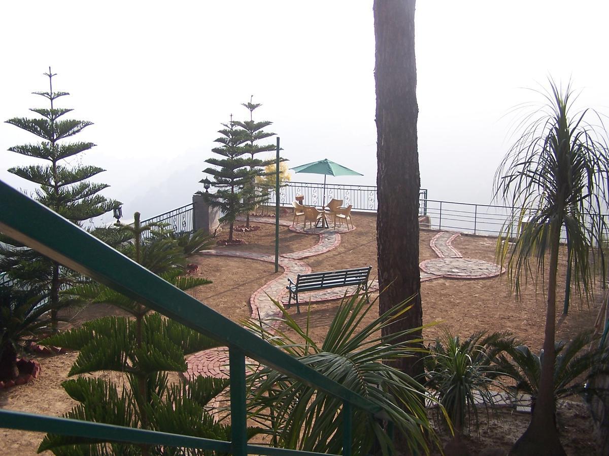 Forest Ville Hotel & Resort Касаулі Екстер'єр фото